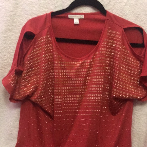 💥💥FINAL SALE💥💥Cold Shoulder Stud Short Sleeve - Picture 4 of 4